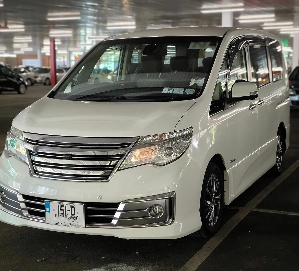 Nissan Serena 2015 2.0 8 SEAT Automatic Hybrid - Image 1