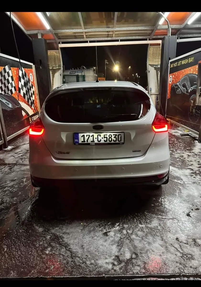 Ford focus 1.0L - Image 2