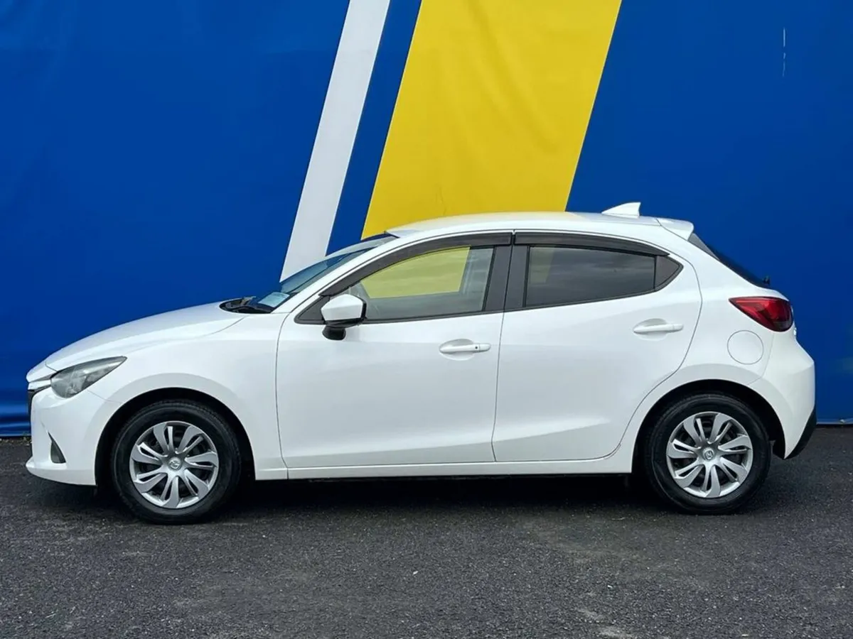 Mazda Demio SKYACTIV 1.3 AUTO // HEATED SEATS // M - Image 3