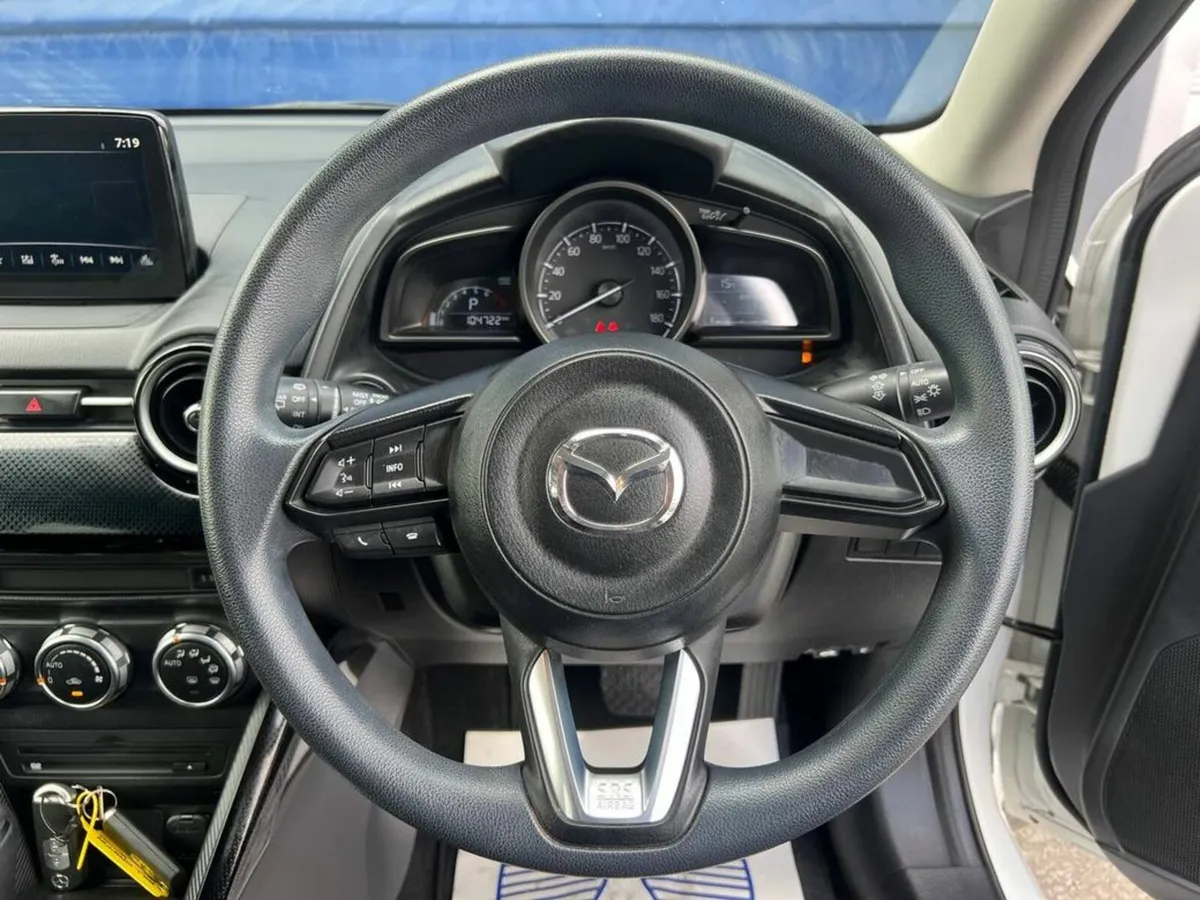 Mazda Demio SKYACTIV 1.3 AUTO // HEATED SEATS // M - Image 4