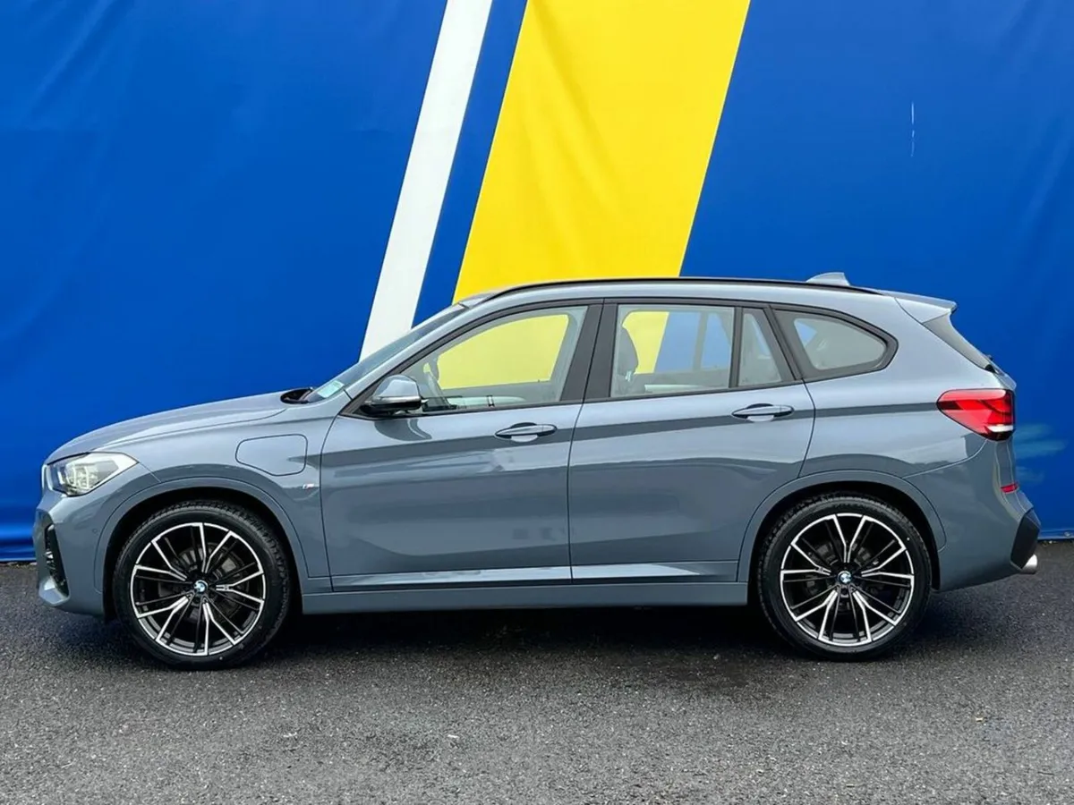 BMW X1 M-SPORT XDRIVE25e 1.5 HYBRID // HEADS-UP DI - Image 3