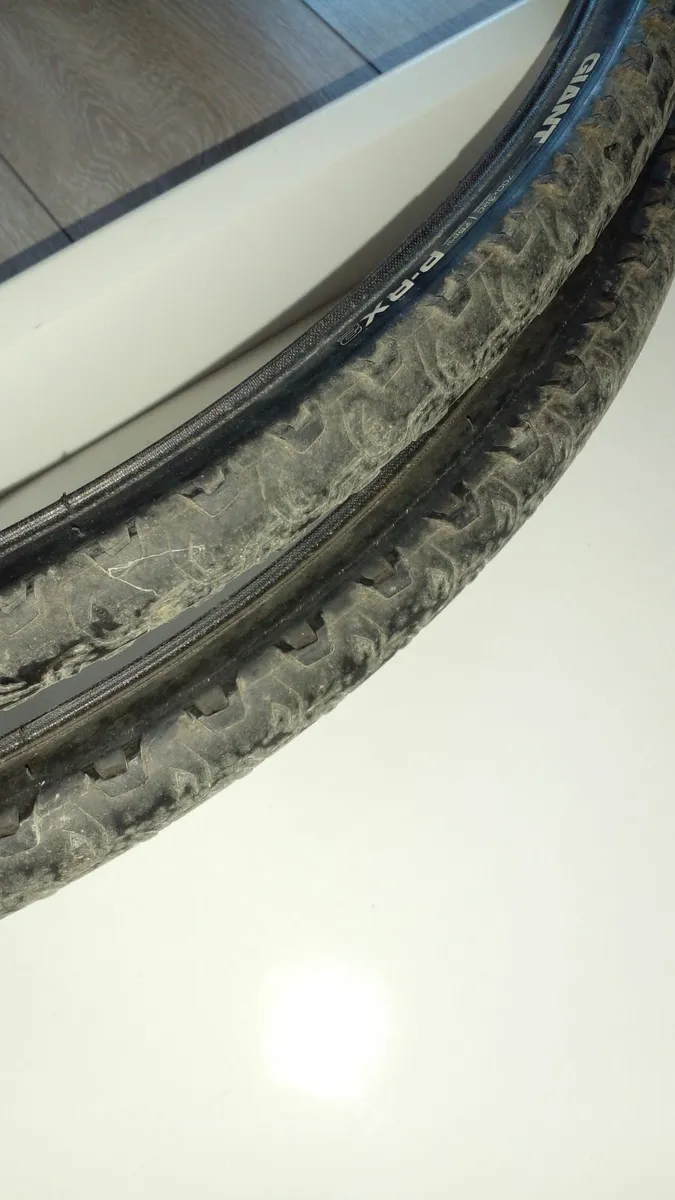 Giant bicycle tyres - Image 3