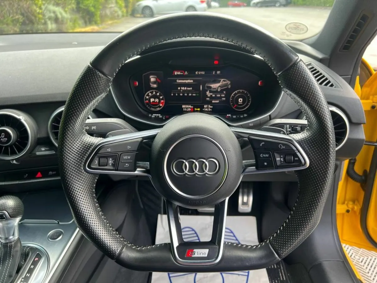 Audi TT S-LINE 2.0 TFSI AUTO // 18" S-LINE ALLOYS - Image 4