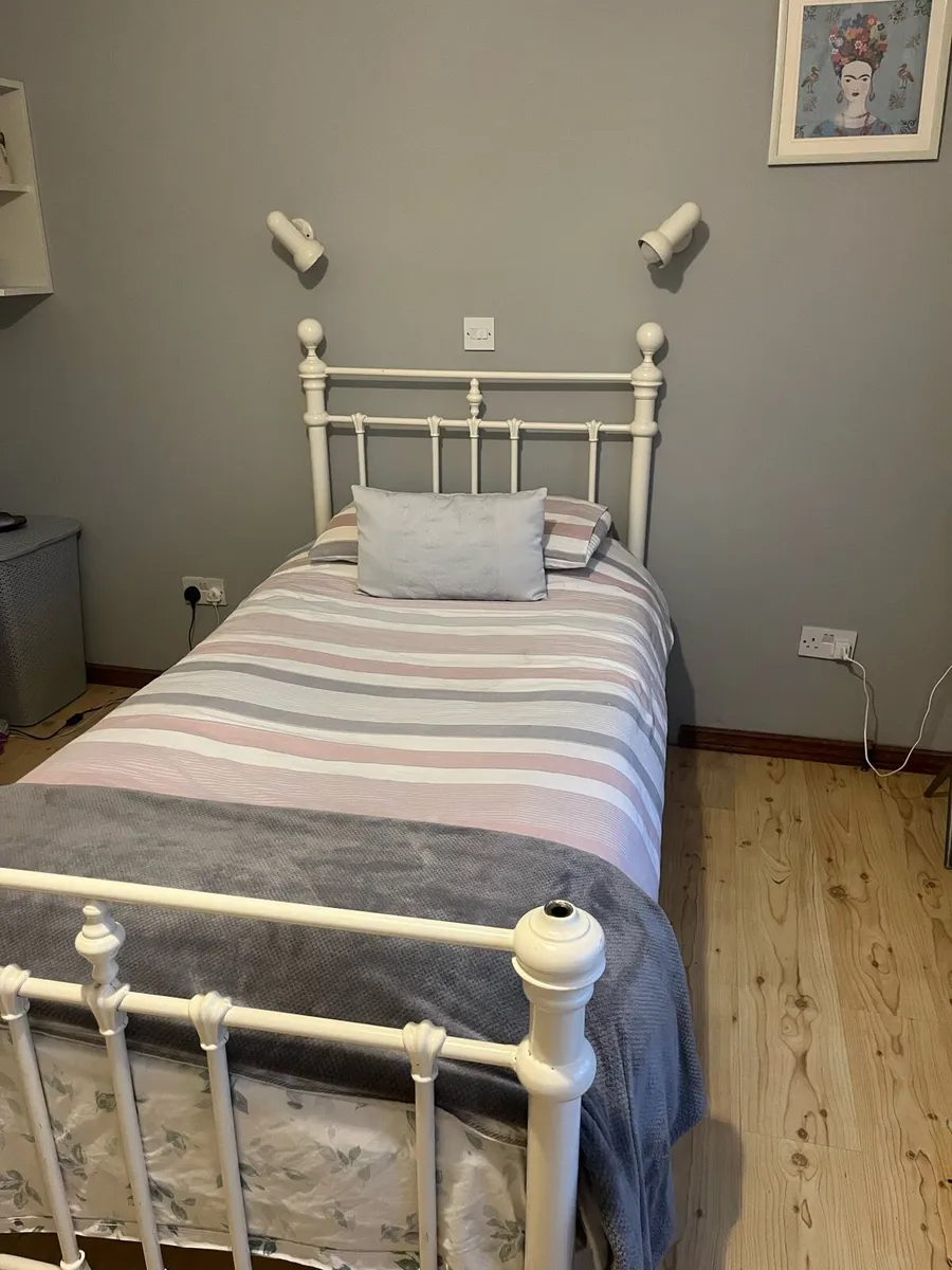 Single bed for sale - Image 1