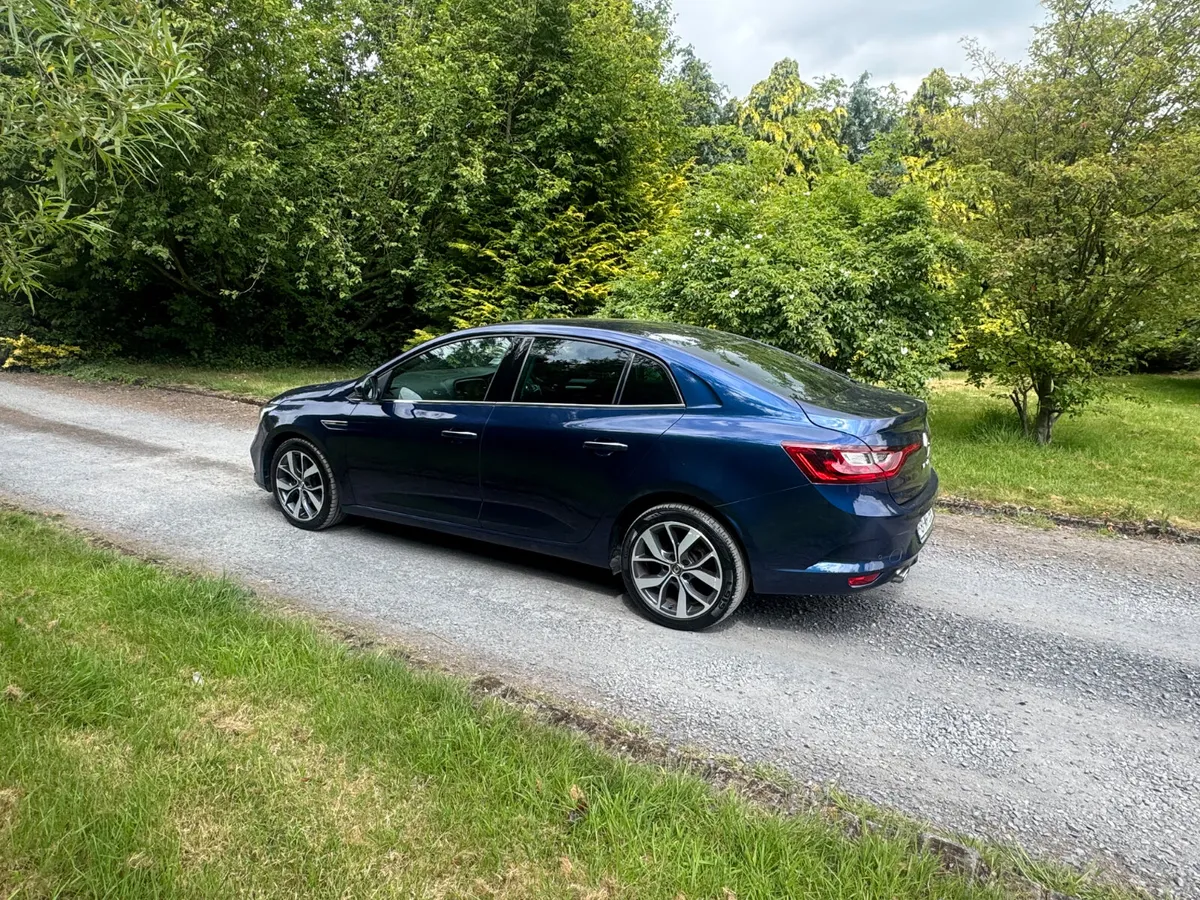 18 Renault Megane 1.5 DCI DYNAMIC - Image 3