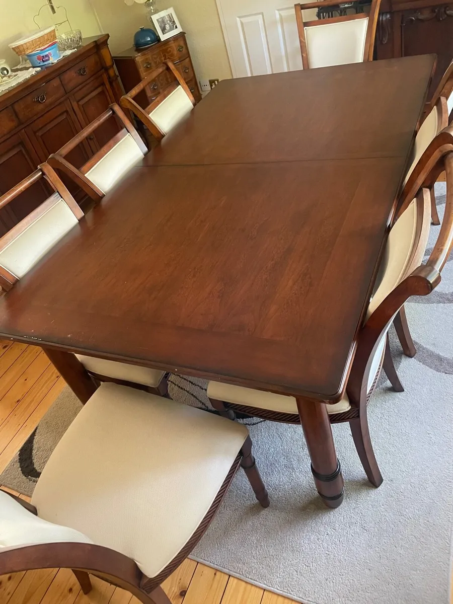 Dining table & sideboard - Image 2