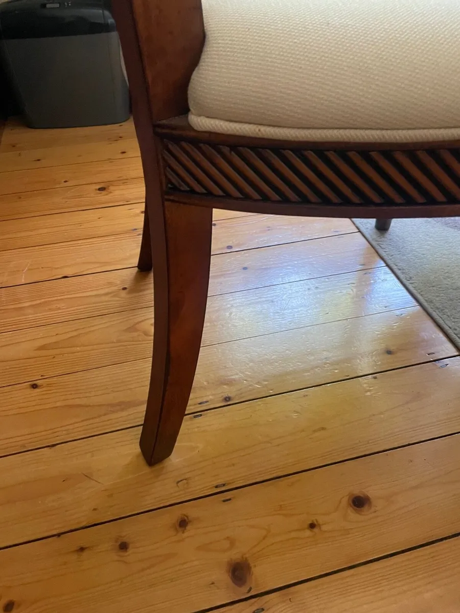 Dining table & sideboard - Image 4