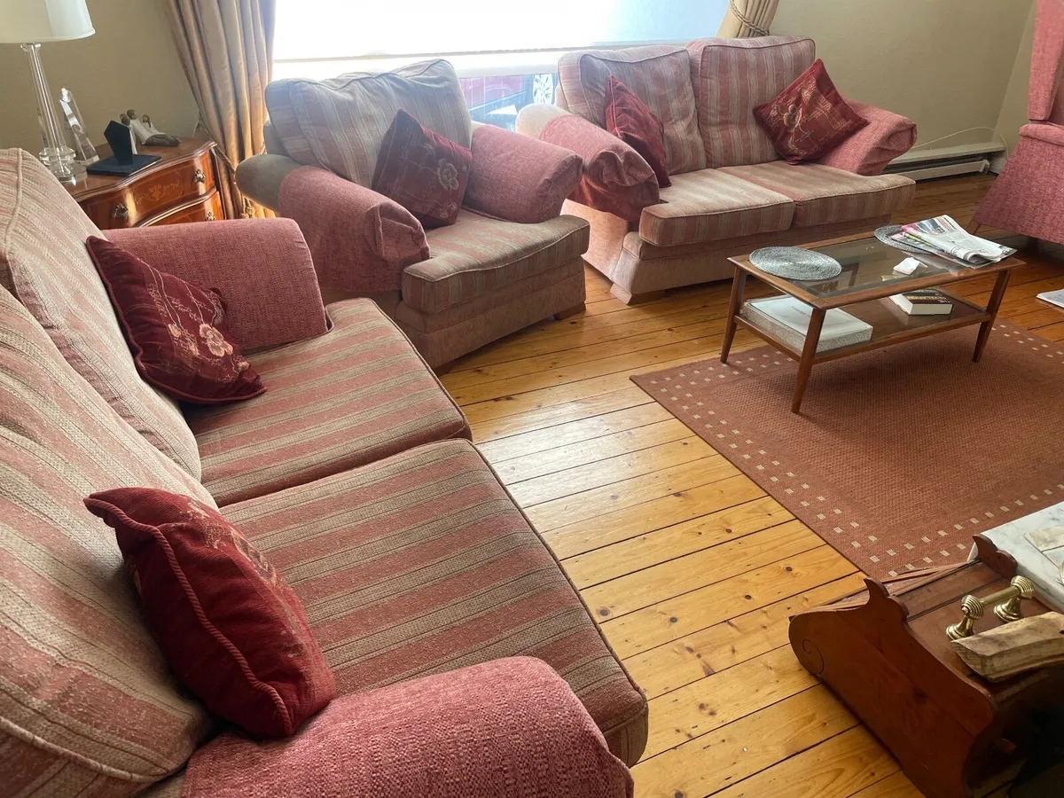 Sofa - Image 4