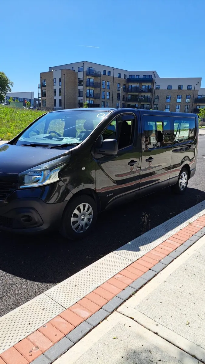 2015 Renault Trafic - Image 1