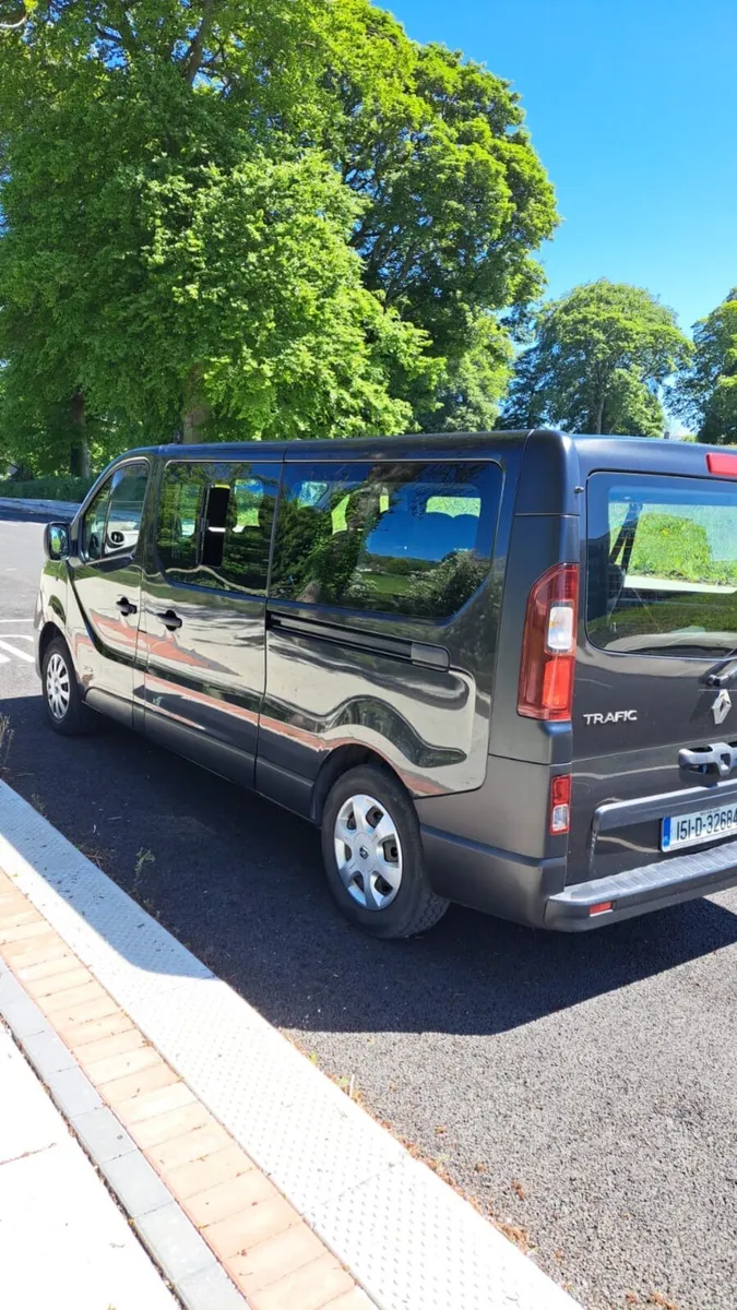 2015 Renault Trafic - Image 2