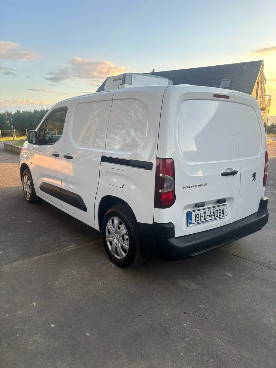 Peugeot Partner Fridge Van - Image 3