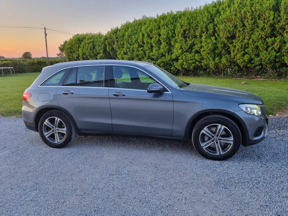 172 Mercedes GLC 250 Cdi 4Matic - Image 3