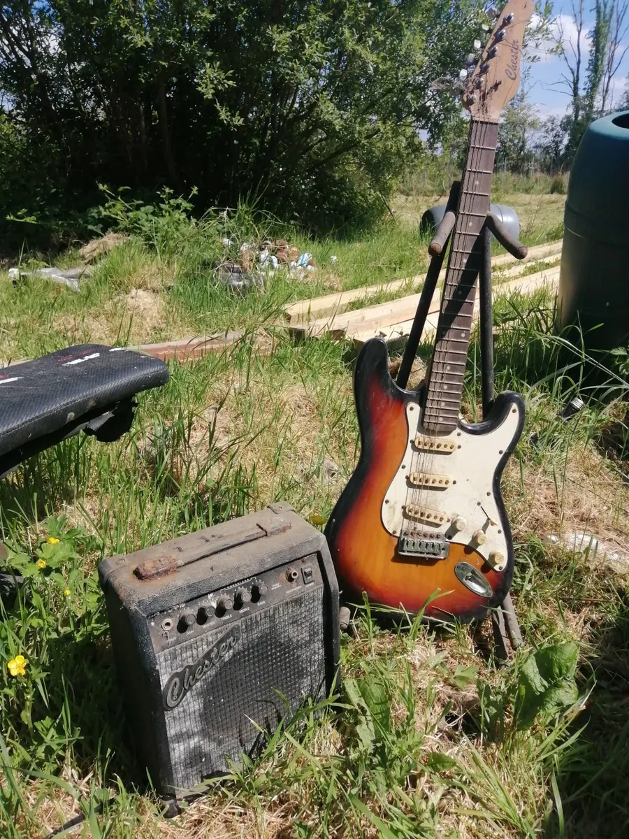 electric guitar