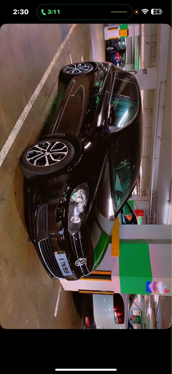 Volkswagen golf - Image 4