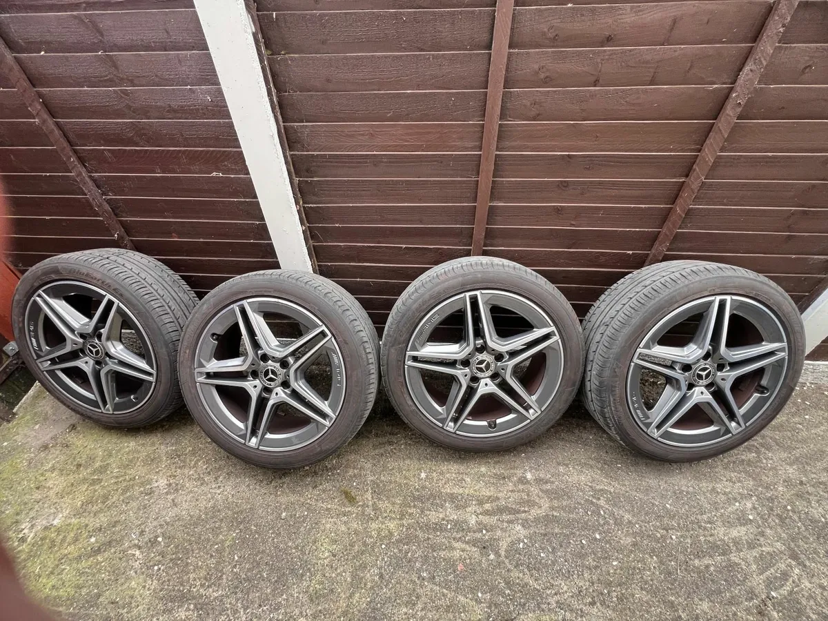 Genuine 2018+ Mercedes AMG A/CLA Class 18" wheels - Image 1