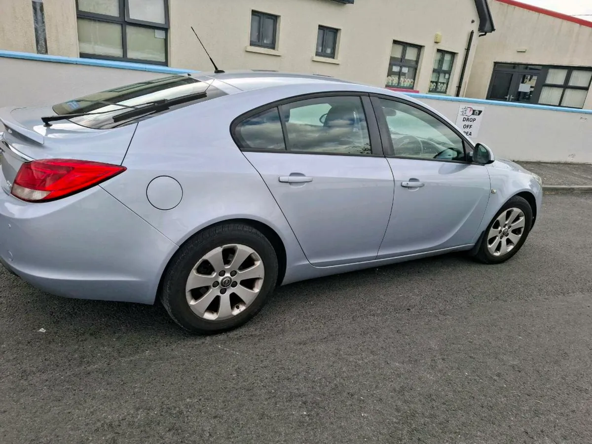 Opel Insignia ecoflex  2013 - Image 2