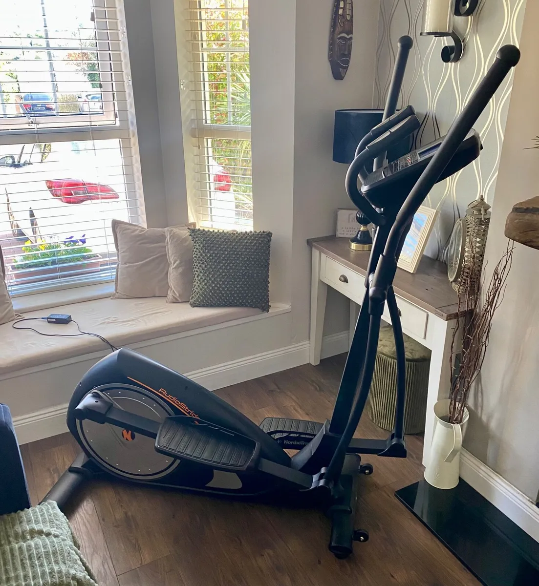 Cross Trainer - Image 1