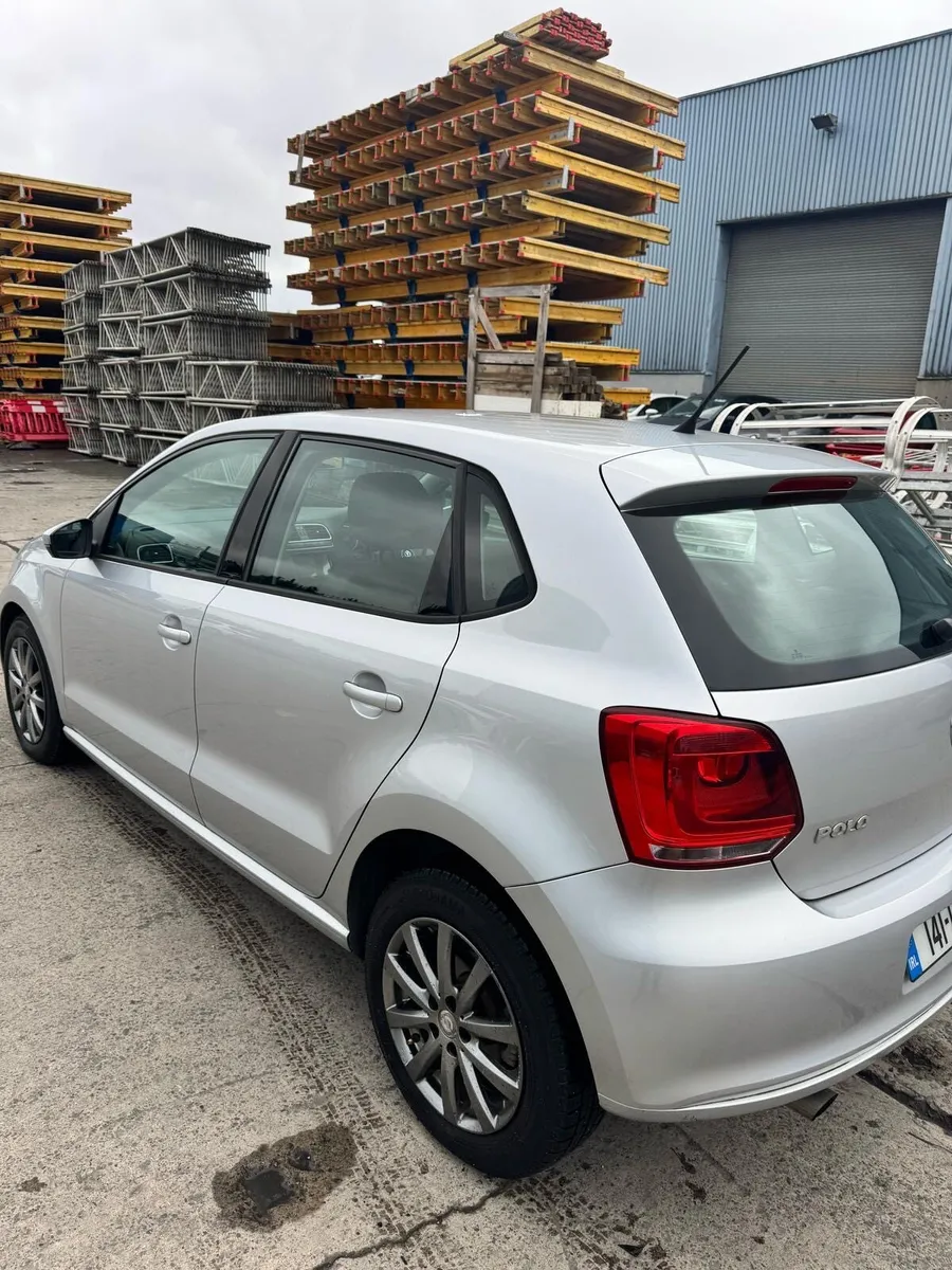 Vw polo 1.2  2014 AUTOMATIC - Image 4