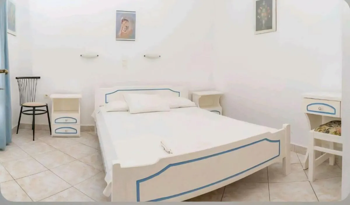 Flights and accomodation for 2 Greece - Image 2