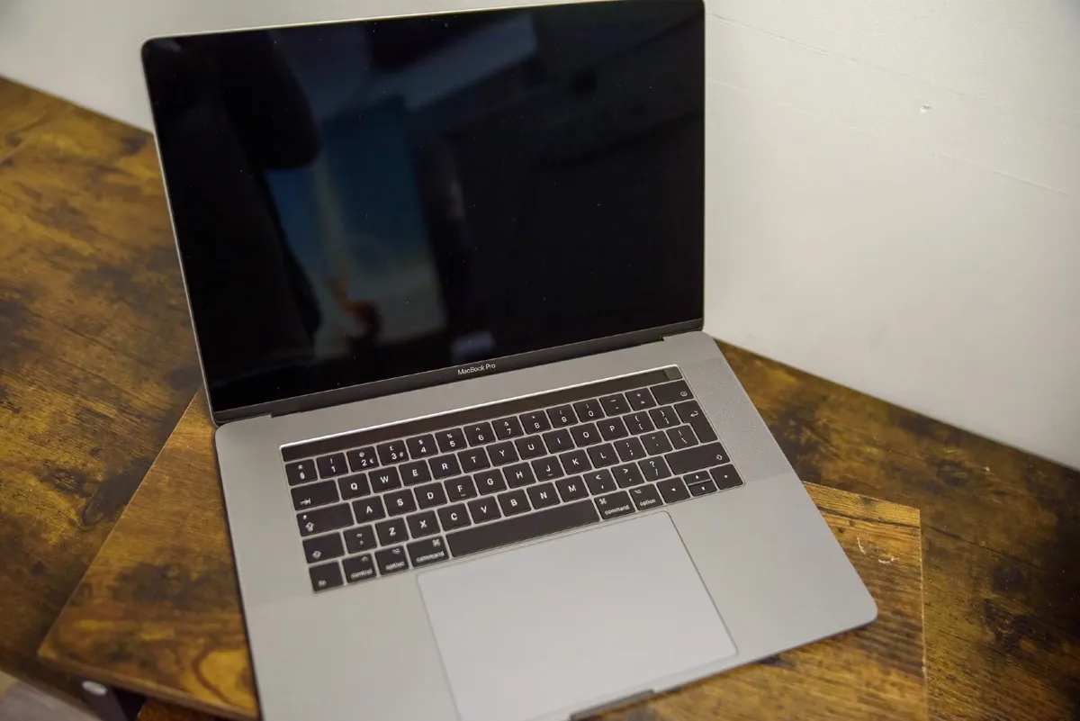 Macbook Pro - Image 3