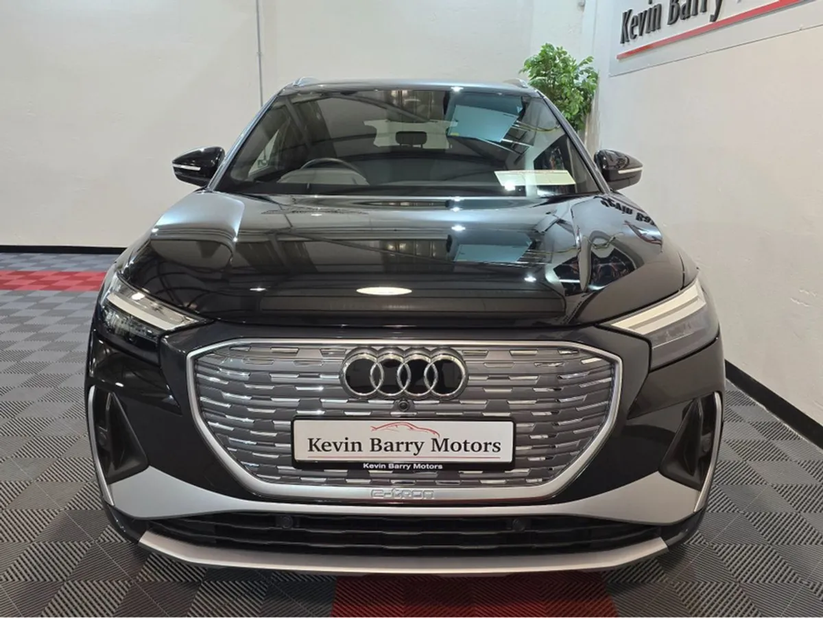 Audi Q4 E-tron 40 S Line 204BHP (82kwh Battery) A - Image 3