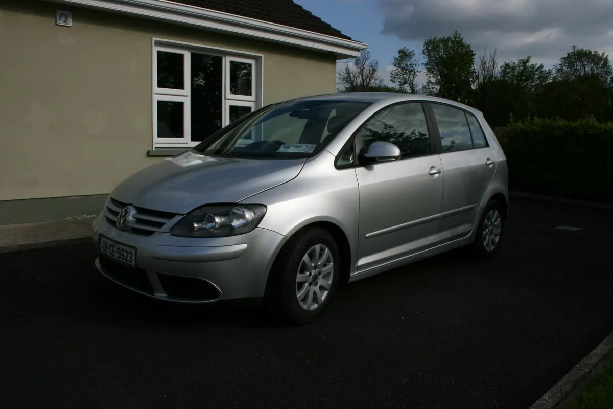 Volkswagen Golf 2008 - Image 2
