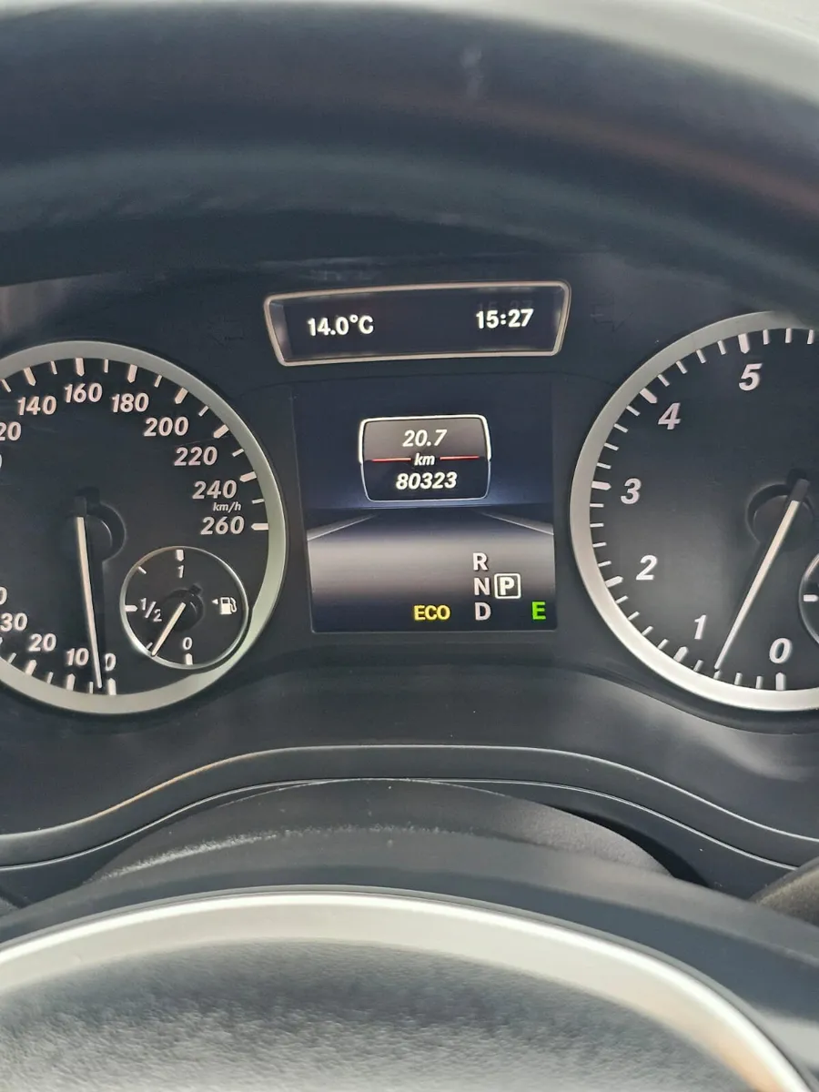 Mercedes- Benz B Class 2014 Automatic - Image 4