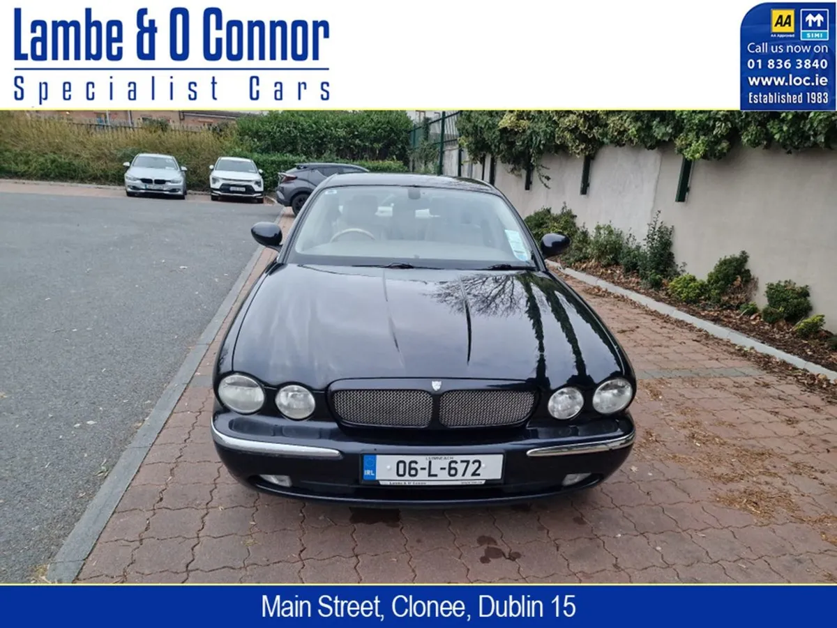 Jaguar XJ Series 3.0 Classic Black / Cream Leathe - Image 4