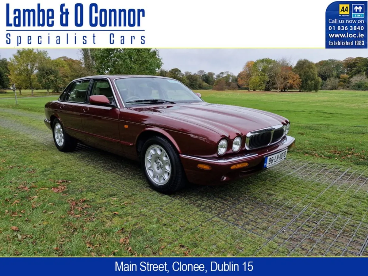Jaguar XJ Series XJ8 4DR Auto Carnival RED / Crea - Image 2