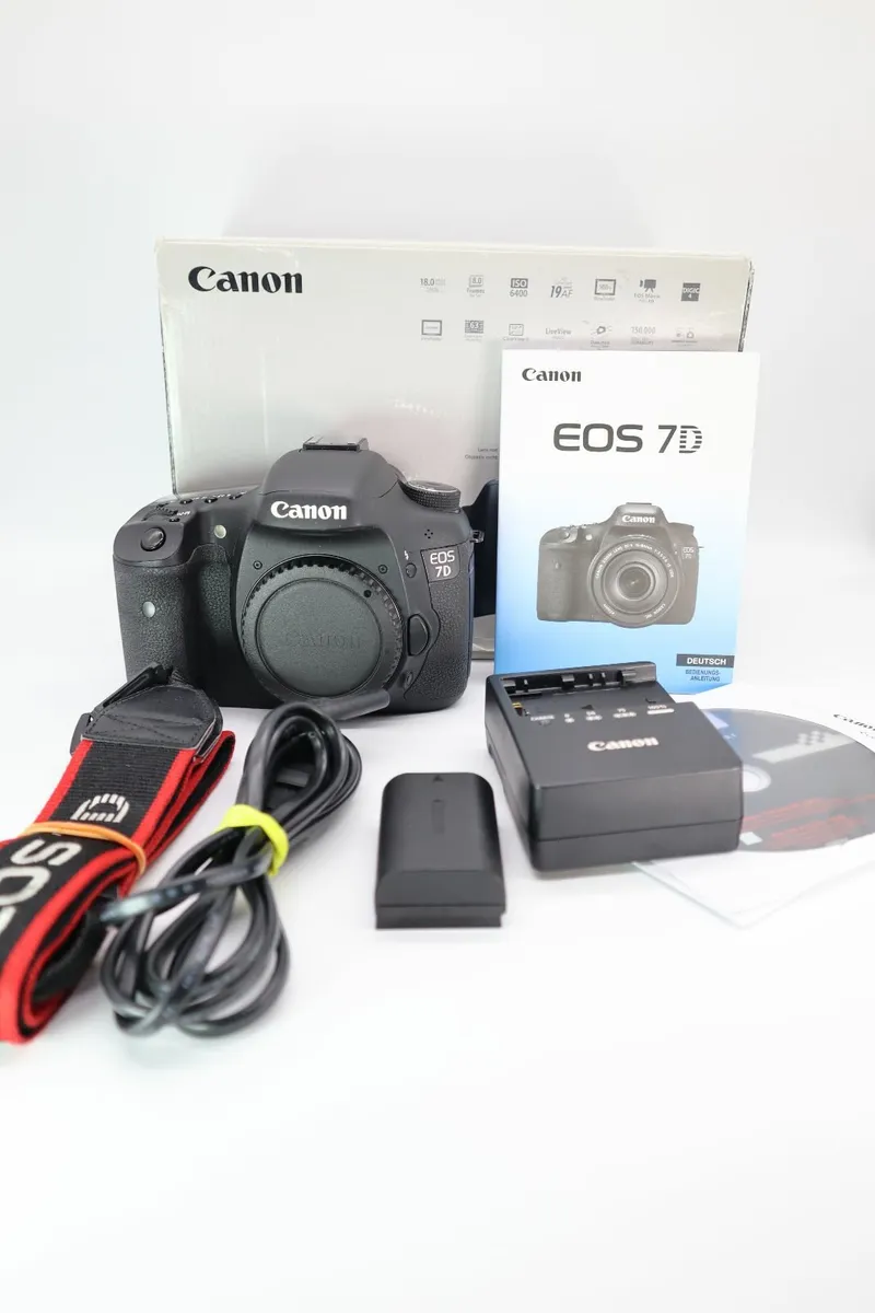 CANON EOS 7D DSLR CAMERA #0049 - Image 2