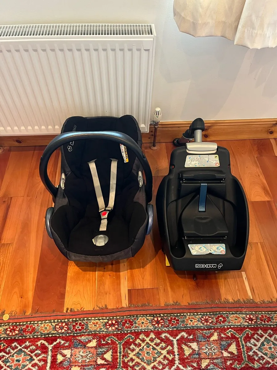 maxi cosi with isofix - kenmare - Image 1