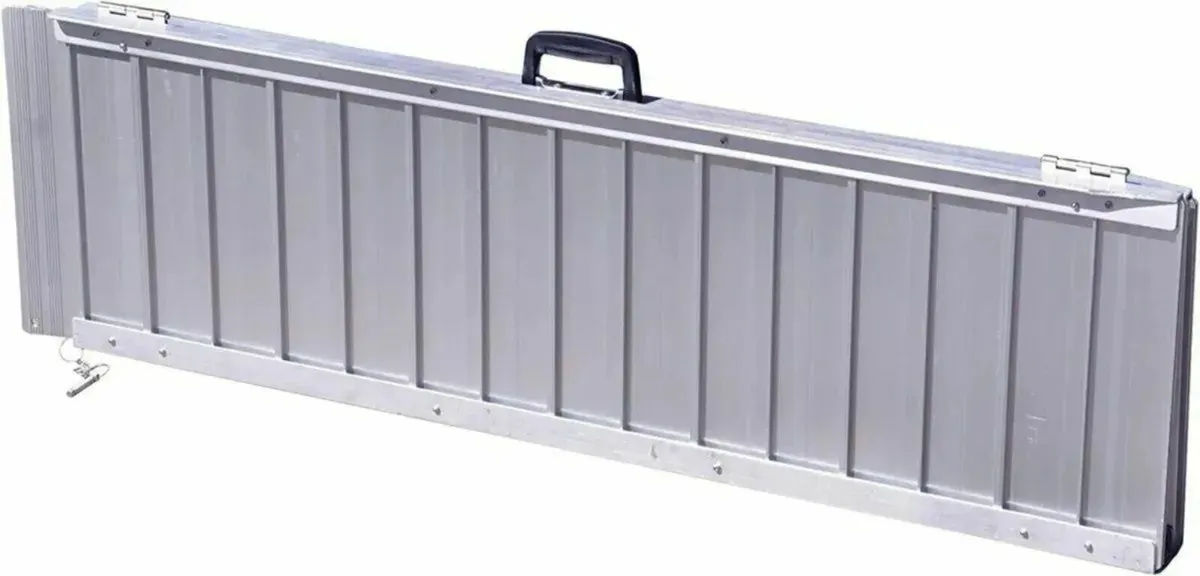 Aluminum Ramp: 3ft for Effortless Mobility - Image 1