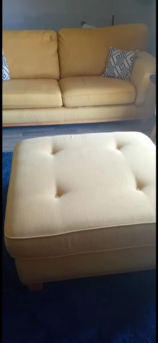 3 seater couch - Image 2