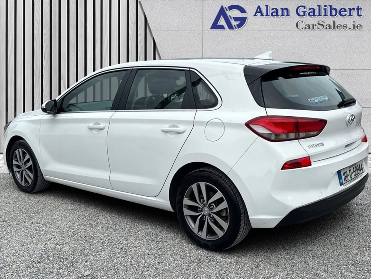 Hyundai i30 1.0 Petrol SE Reverse Camera  62 Per - Image 2