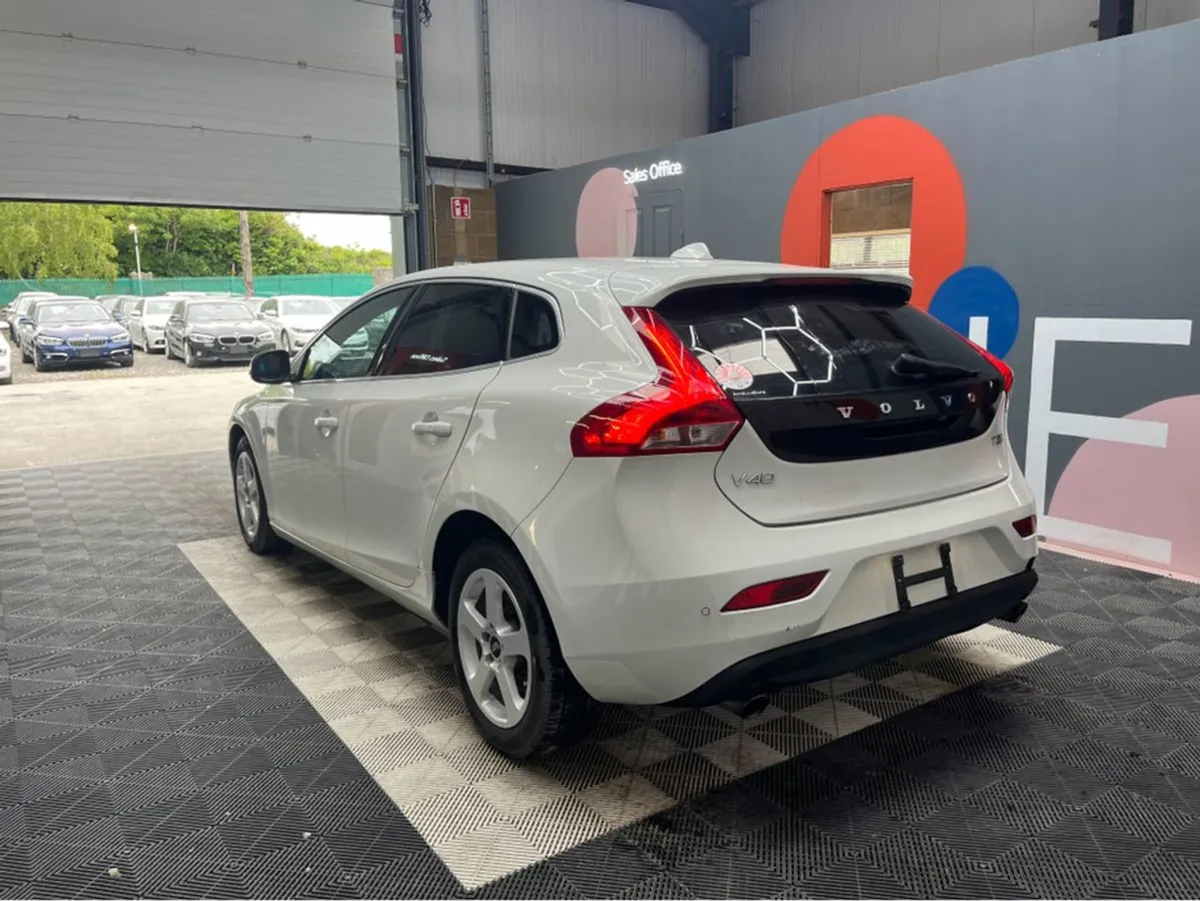 Volvo V40 Only  15950 1.5 Petrol / 99k KMs / Heat - Image 4