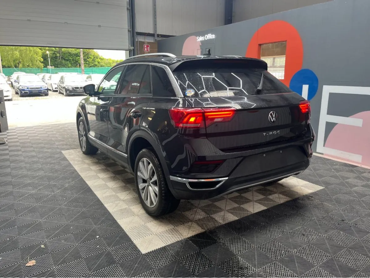 Volkswagen T-Roc 2.0 Diesel / 61k KMs / Reverse C - Image 4