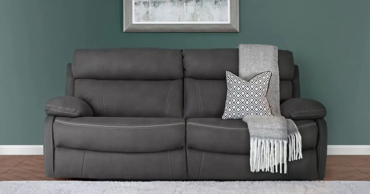 Hardy 3 seater recliner couch reduced