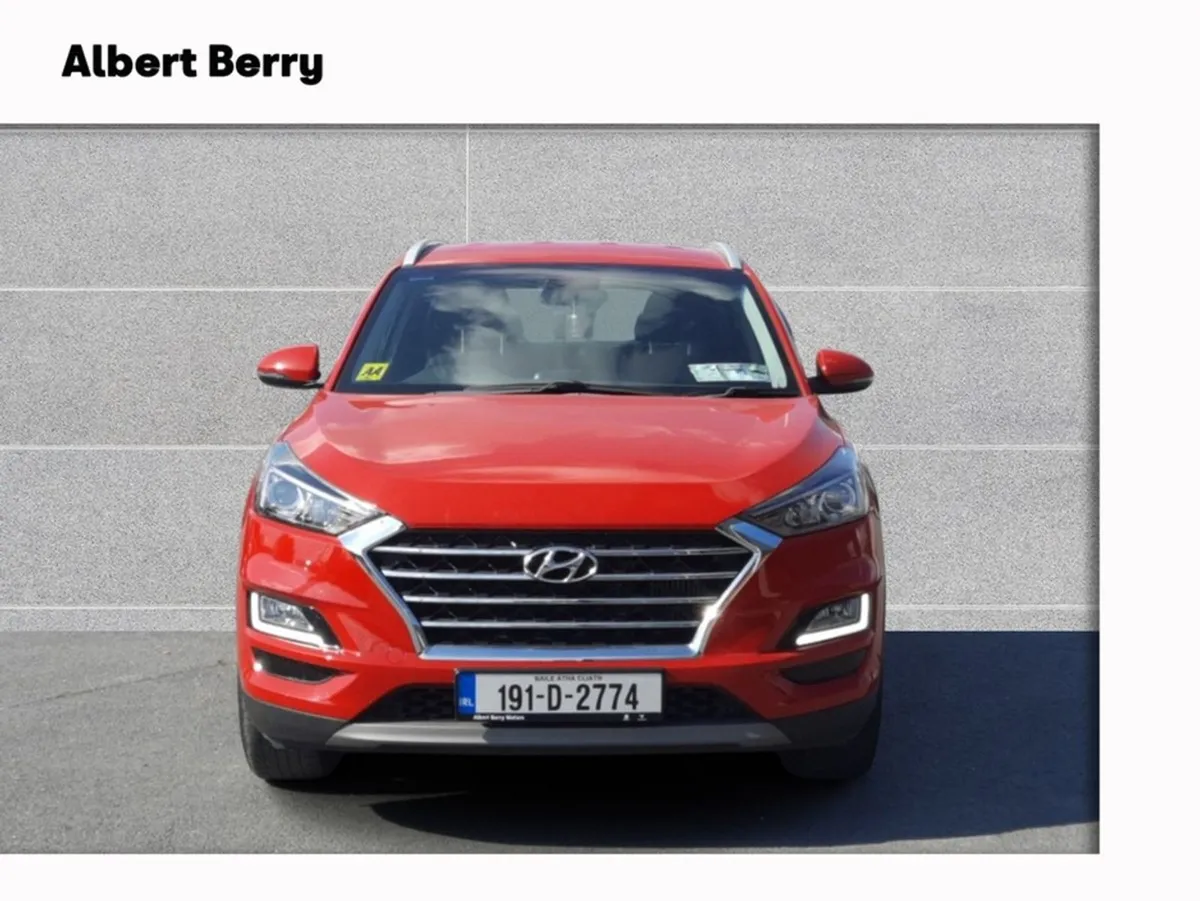 Hyundai Tucson Ix35 Executive 5DR - Image 2