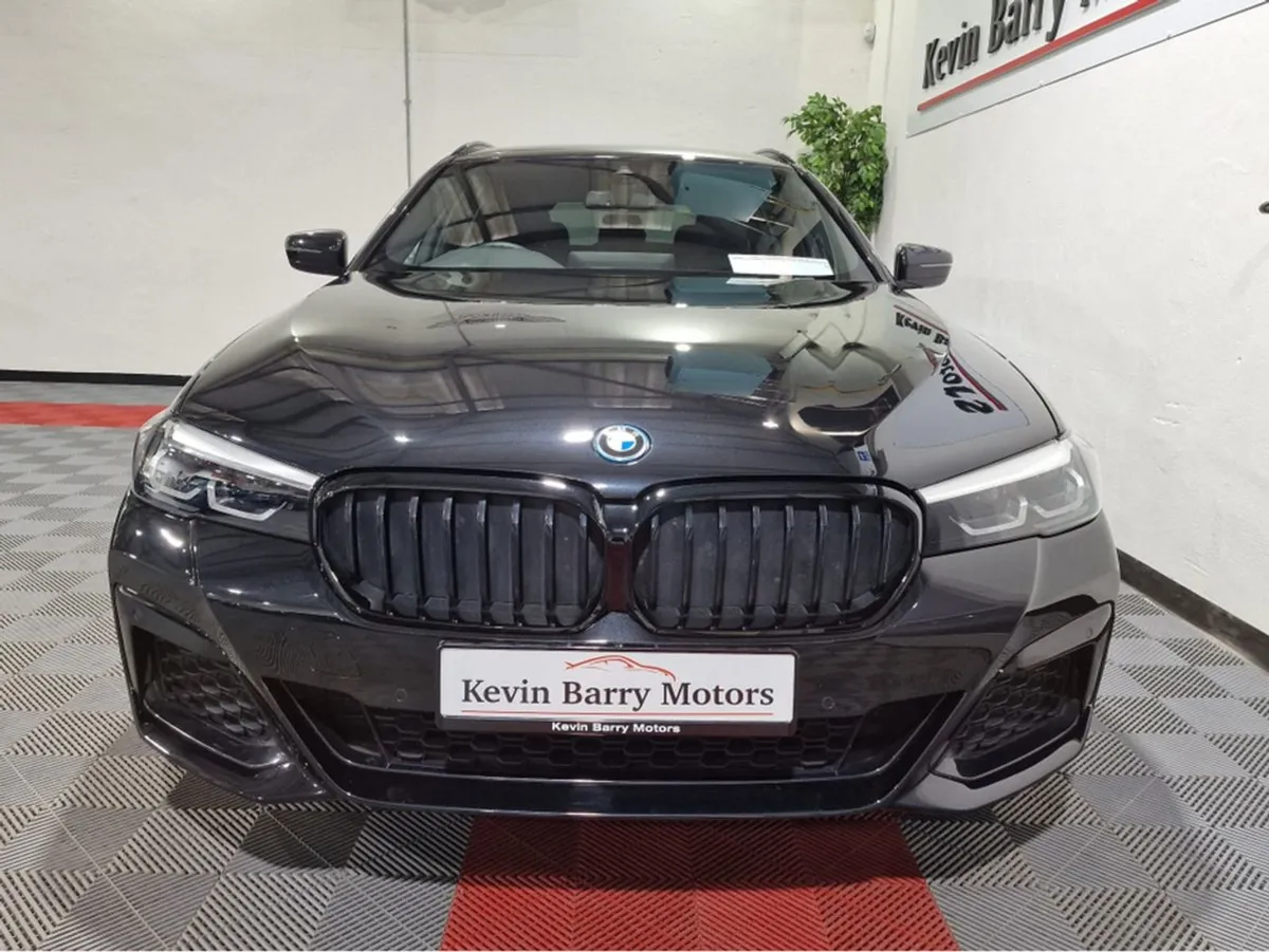BMW 5 Series 530E Touring M Sport (pro Pack) Auto - Image 2