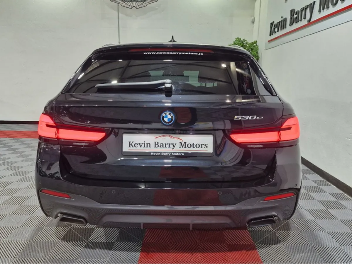 BMW 5 Series 530E Touring M Sport (pro Pack) Auto - Image 3