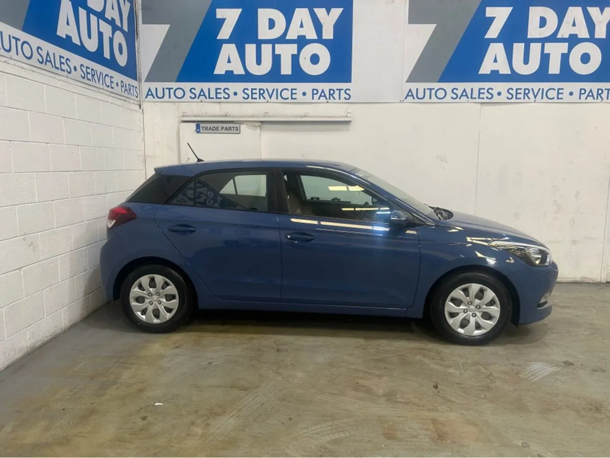 Hyundai i20 Active Petrol Classic 5DR - Image 3