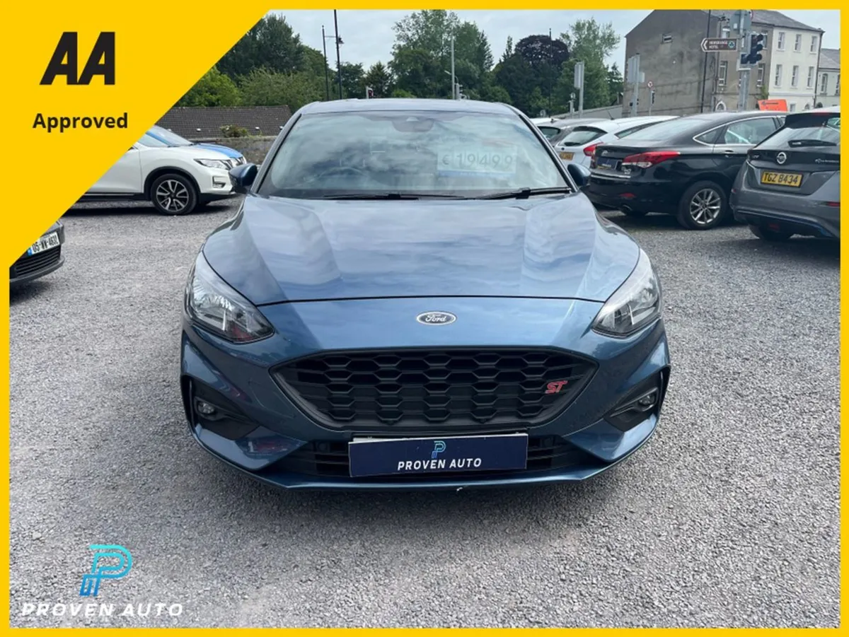 Ford Focus St-line X Tdci - Image 2