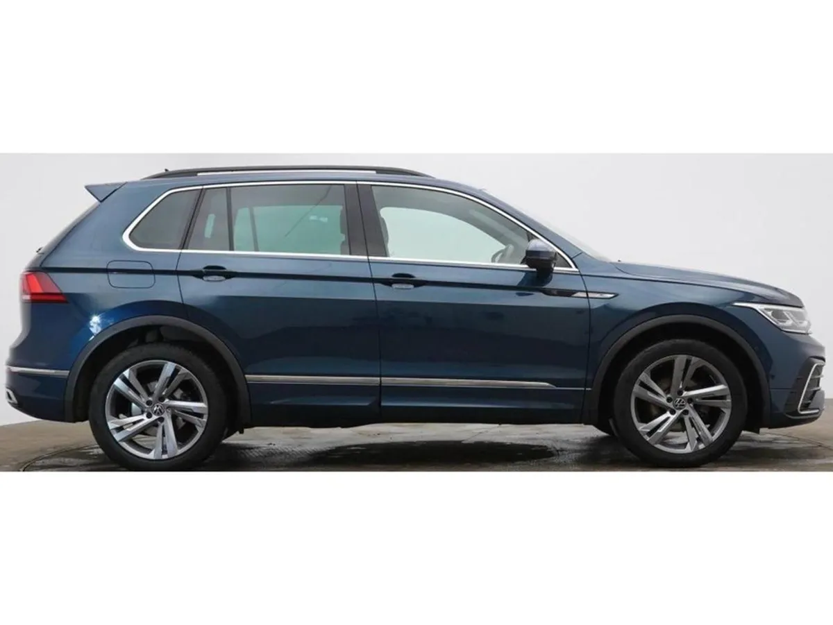 Volkswagen Tiguan 2.0 TDI R-line Edition SUV 5dr - Image 2