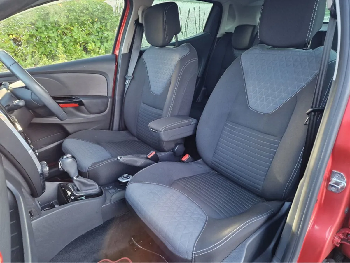 Renault Clio 1.2 Petrol Automatic Alloys Heated S - Image 4