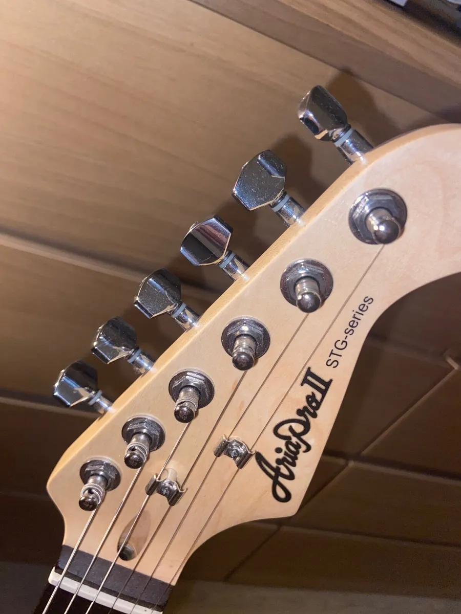 Guitar - Image 3