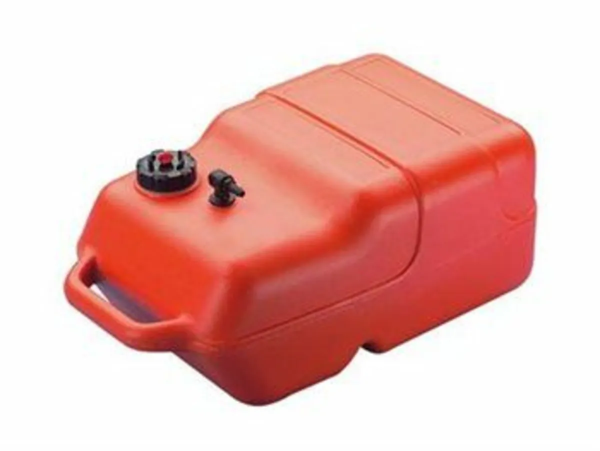Fuel tanks - Image 1