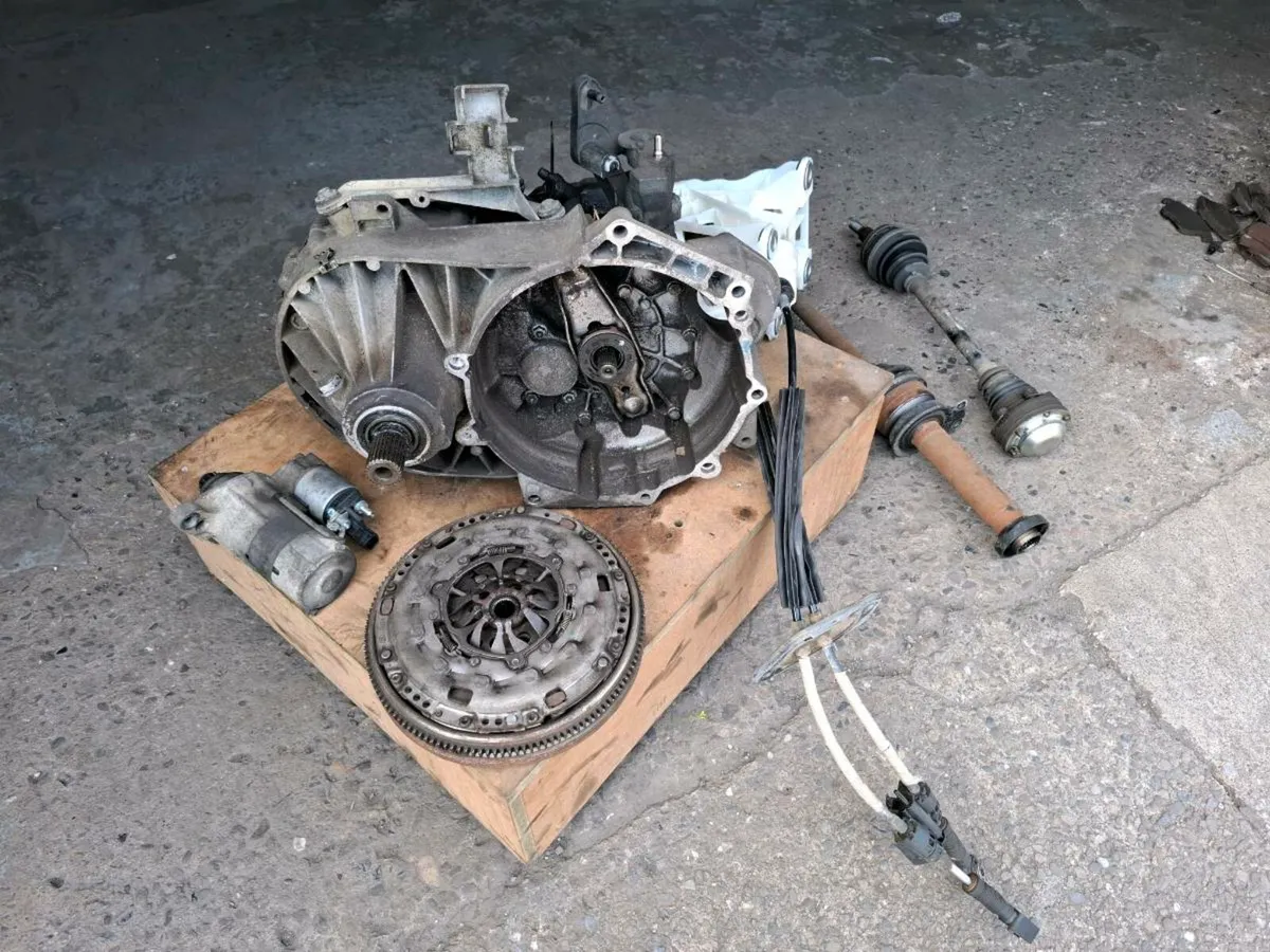 Transporter T5.1 5 speed gearbox - Image 1