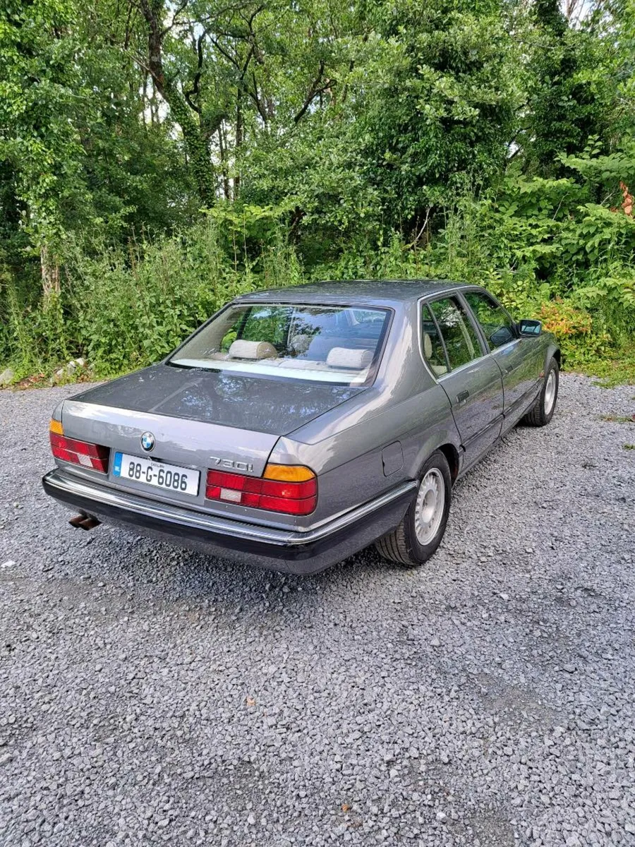 BMW E32 730i 1988 - Image 1