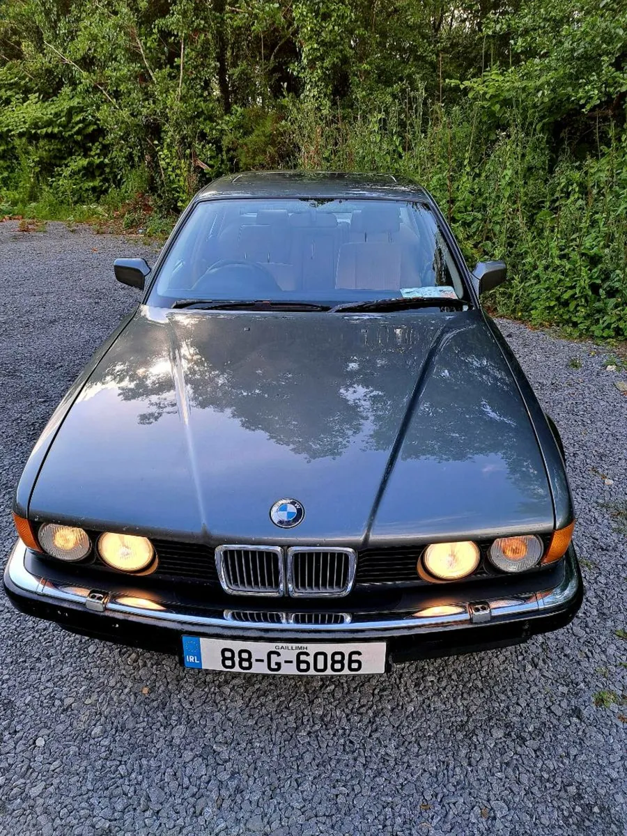 BMW E32 730i 1988 - Image 2