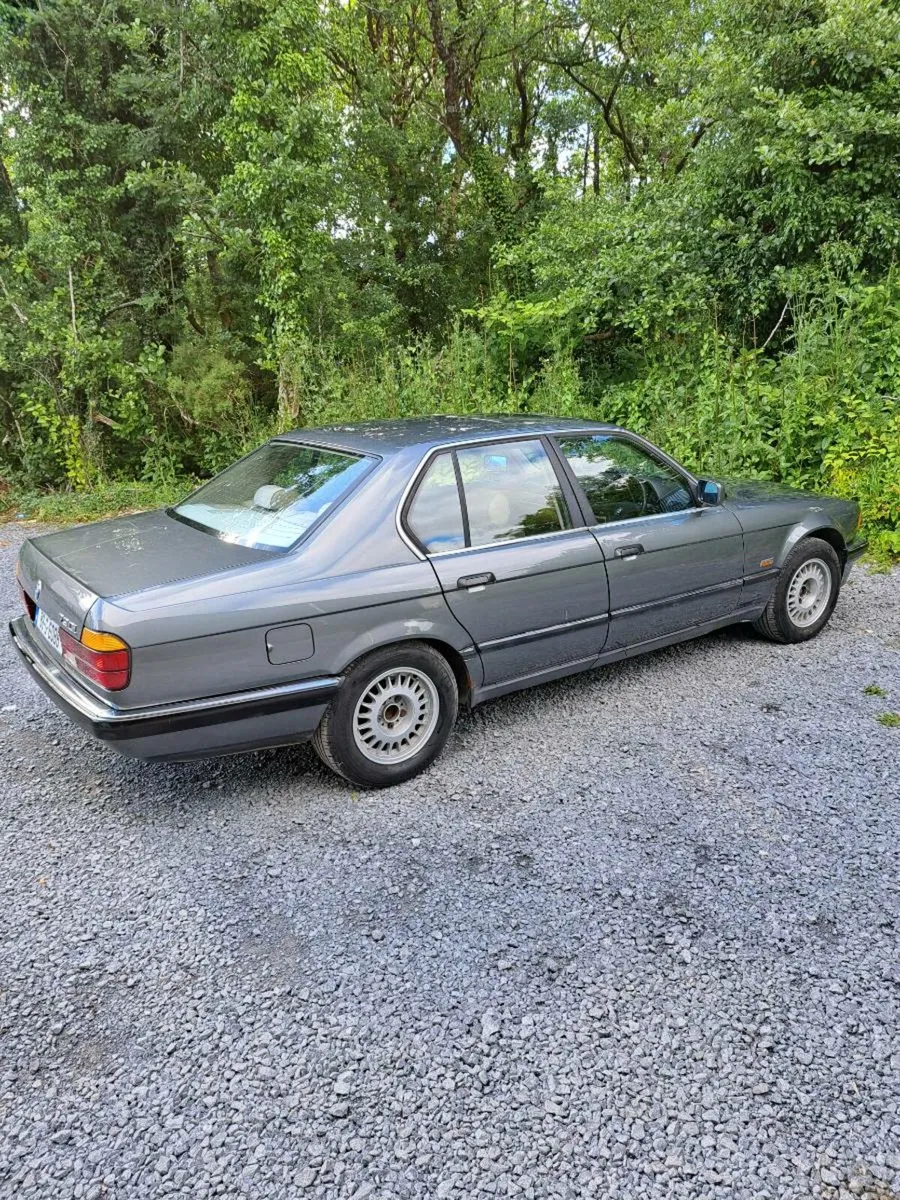 BMW E32 730i 1988 - Image 4